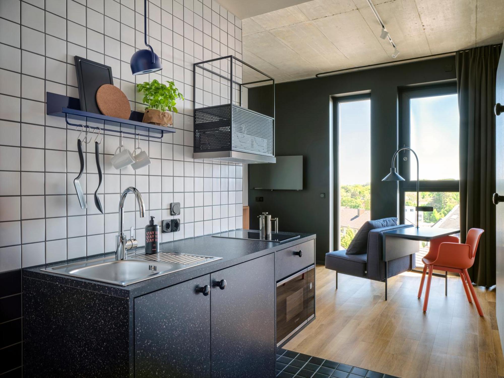 Stayery Guetersloh Hauptbahnhof Exterior foto
